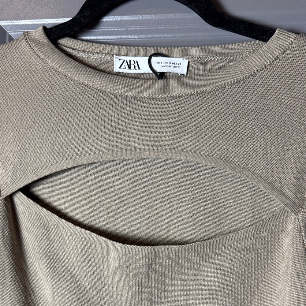 ZARA Beige/Taupe Cut-Out Knit Crop Top | Long Sleeve | Size S